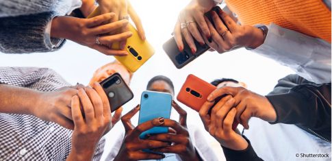 Gemeinde stimmt für Verbot von Smartphones in der Öffentlichkeit